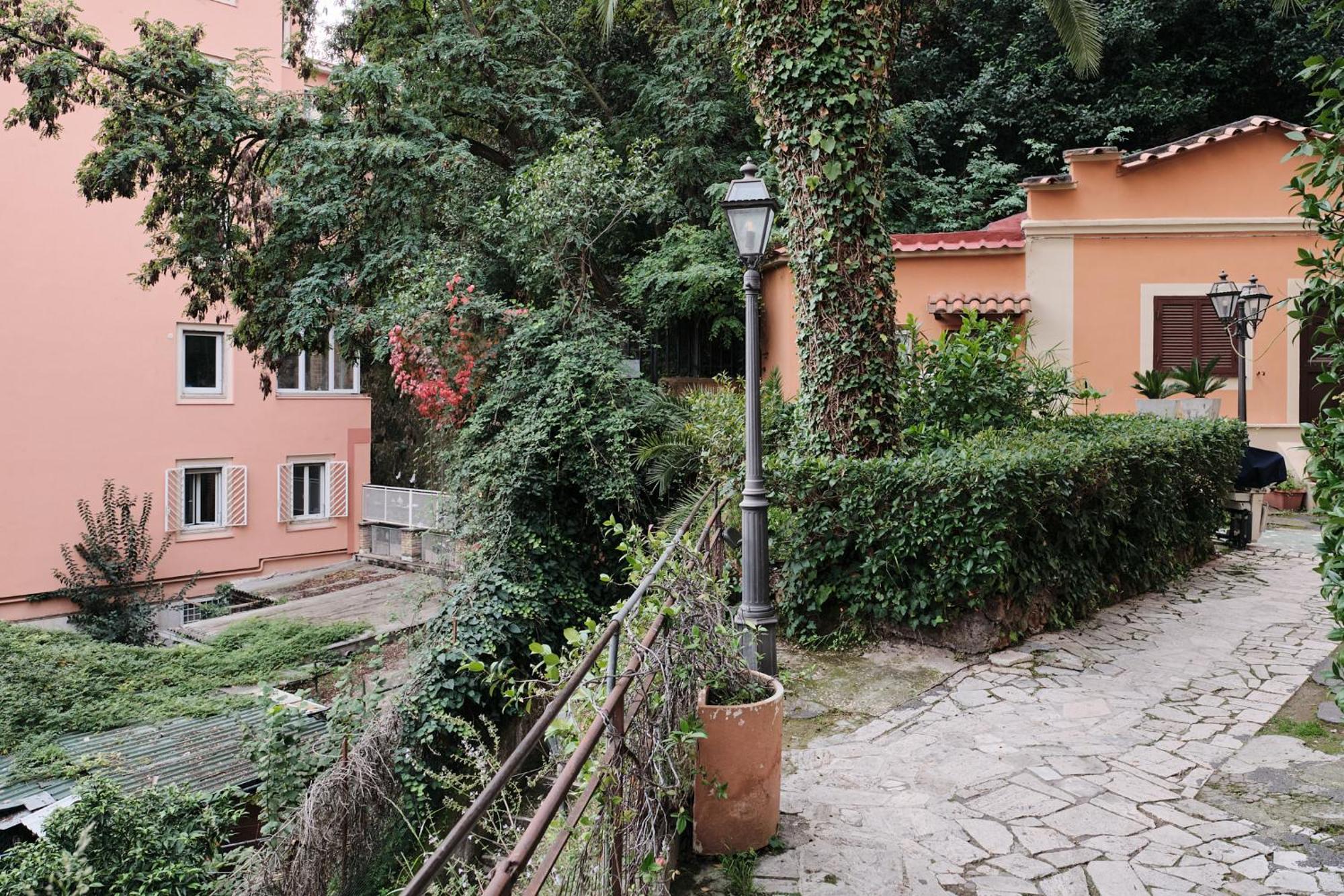 Trastevere- Flat Con Giardino, Ac, Wi-Fi & Netflix Рим Екстер'єр фото